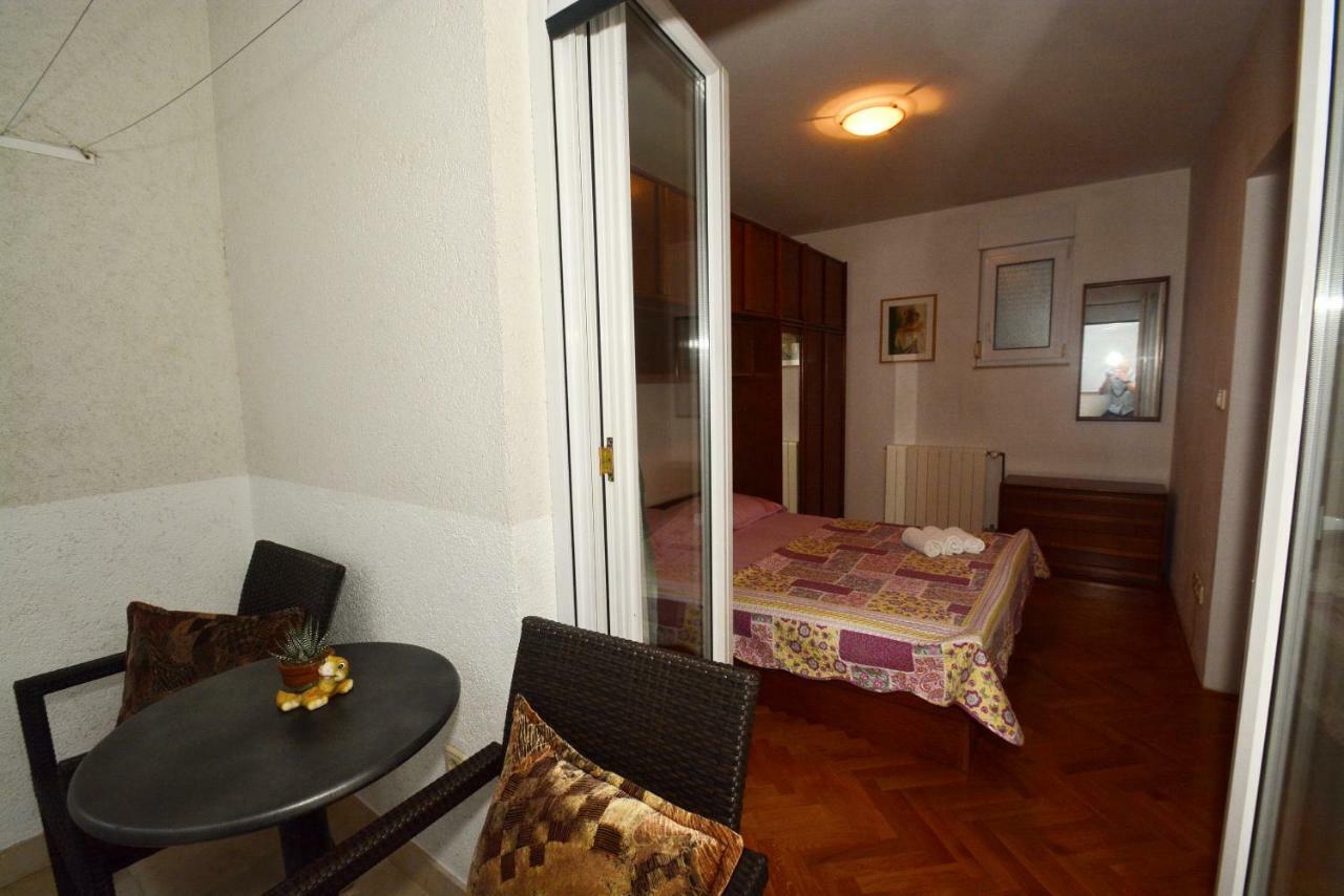 Apartman Vanja 奥米什 外观 照片